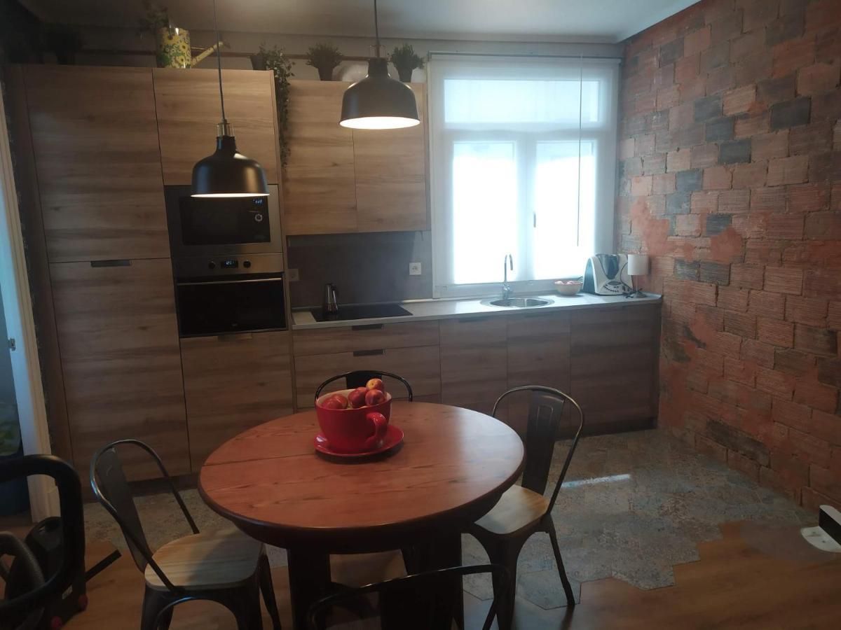 Bilbao Center Apt 90'S Parking Екстериор снимка